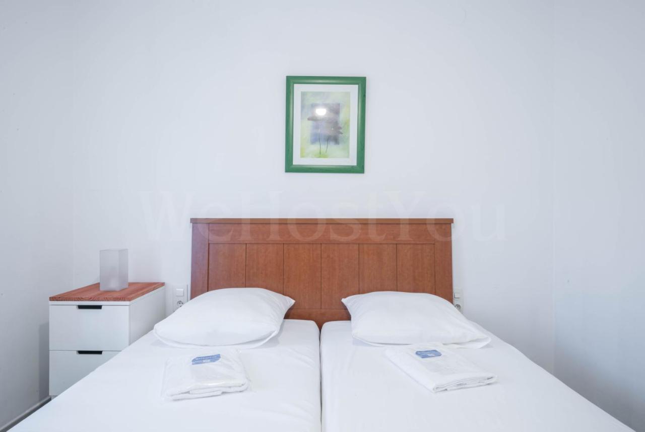 Apartment Spacieux Puig-rom 114, - Wehostyou